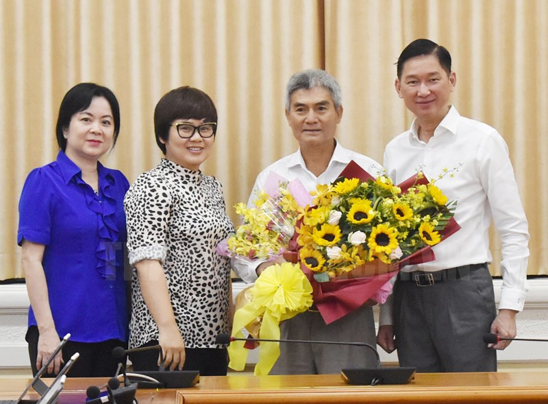 Nhiều lãnh đạo TPHCM nghỉ hưu ảnh 3