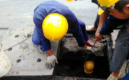 Công nhân vệ sinh ở TPHCM: ‘Chúng tôi rất tủi thân…’ ảnh 3