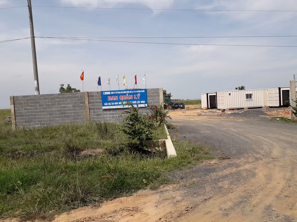 Cận cảnh khu đất làm điện mặt trời Thái Lan muốn mua sát biên giới Campuchia ảnh 3