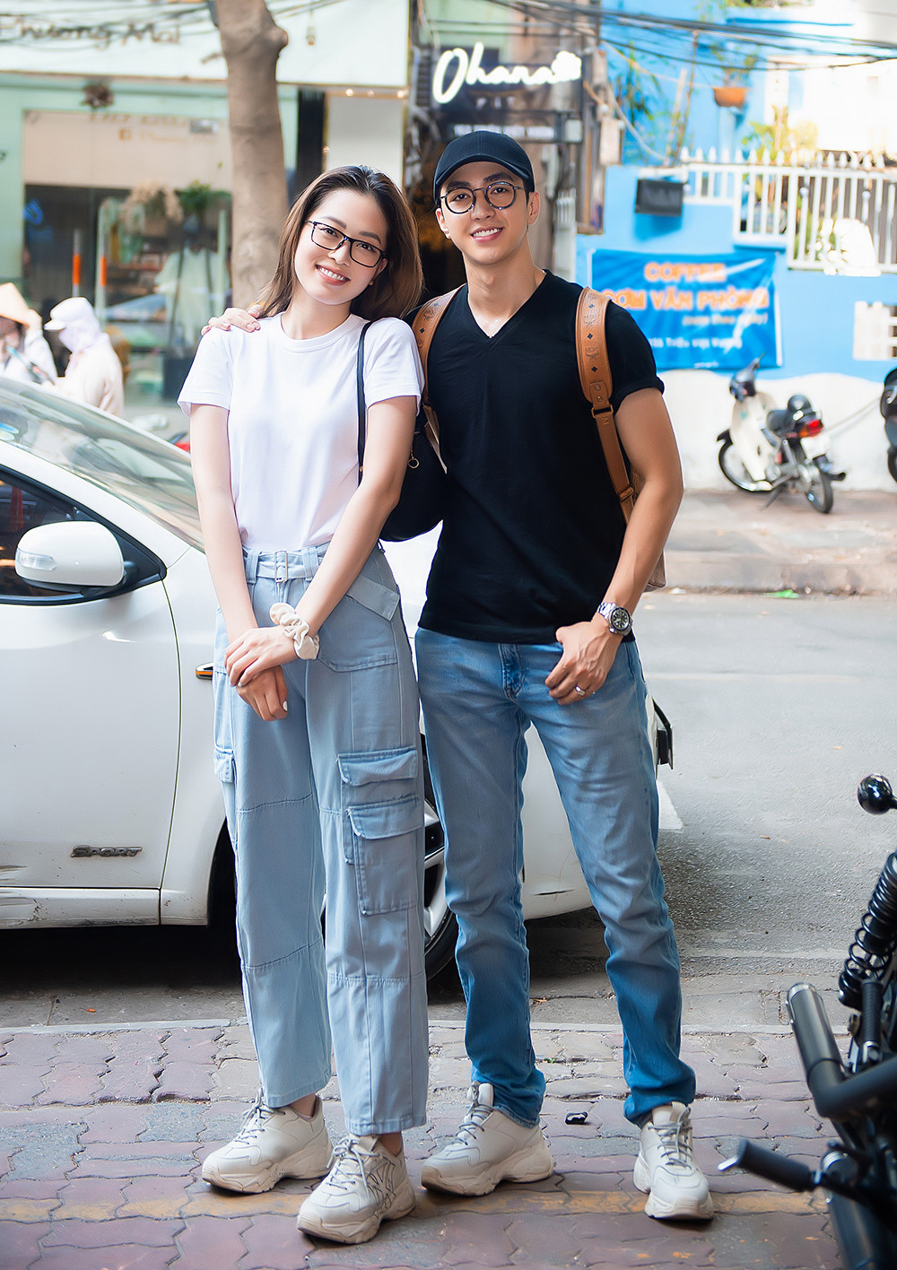 Á hậu Phương Nga được bạn trai Bình An chở bằng xe phân khối lớn cực 'ngầu' trên phố ảnh 4