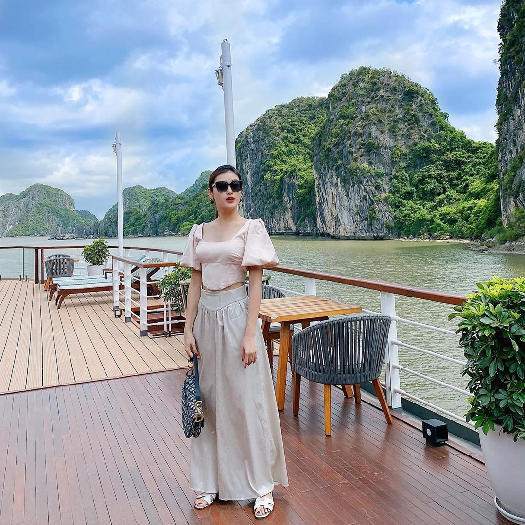 Hoa hậu H'Hen Niê khoe eo thon sexy đẹp hút mắt ảnh 6