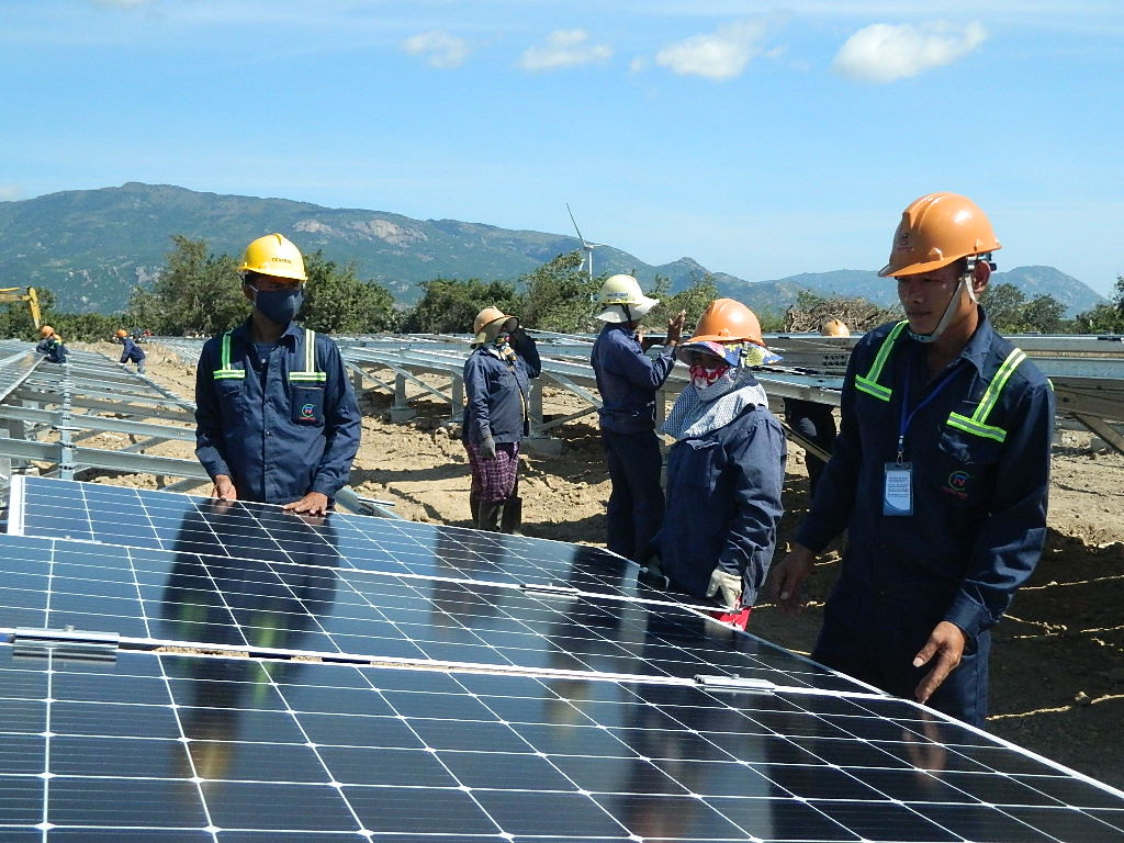 Sự thật chuyện tư nhân làm đường dây 500 KV ‘cứu’ các nhà máy điện ảnh 2