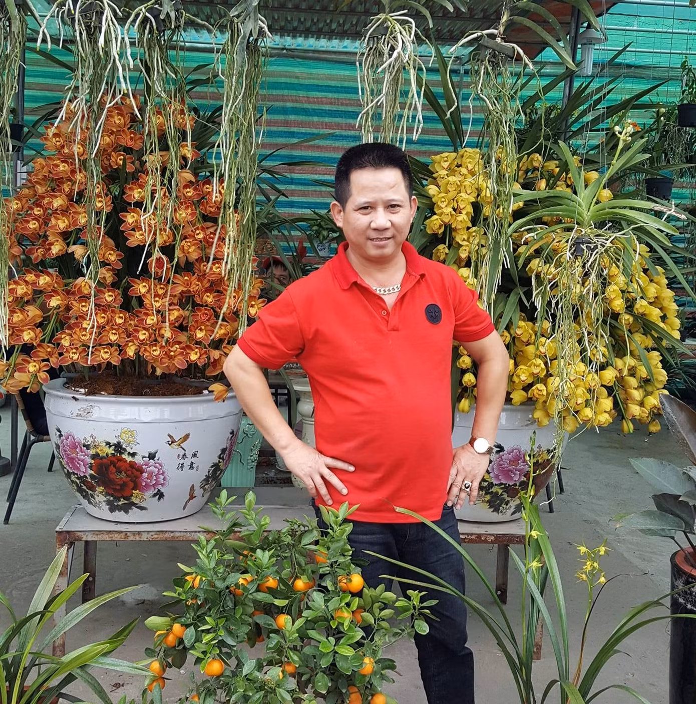 Bắt giam chủ quán hành xử kiểu giang hồ, bắt nữ khách hàng quỳ gối ảnh 1