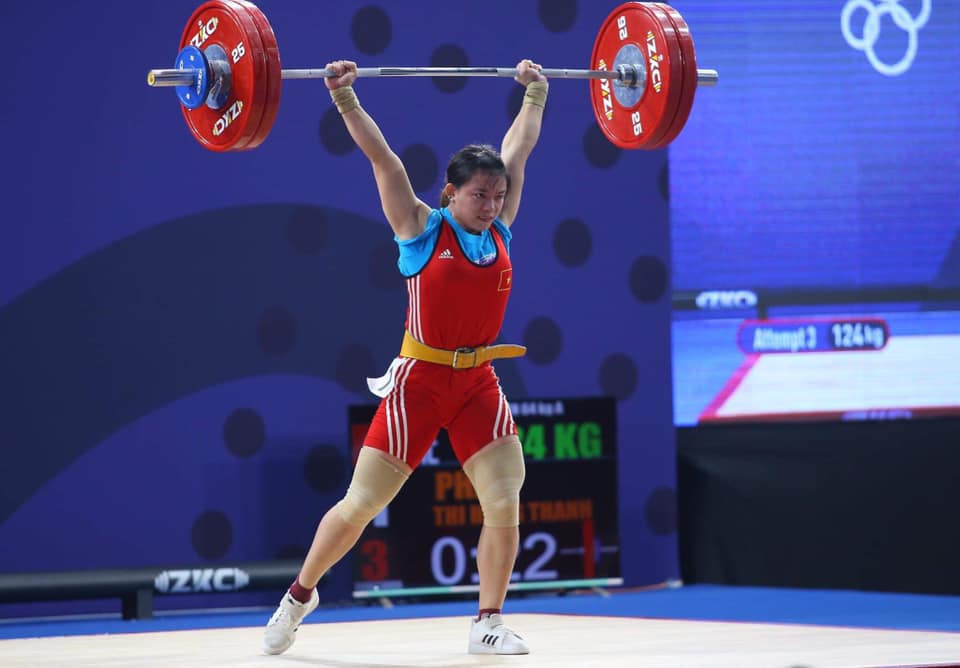 'Nẫng' HCV khó tin, nữ đô cử Việt Nam khiến đối thủ oà khóc ảnh 2