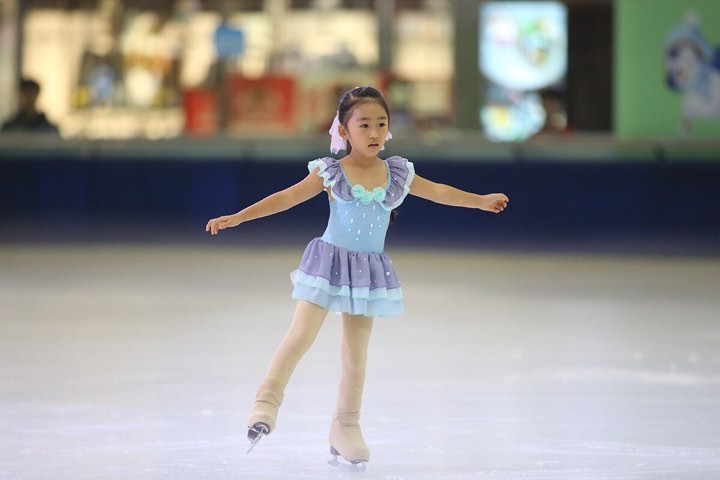 Ngắm vẻ đẹp các thiên thần trượt băng nghệ thuật ảnh 6