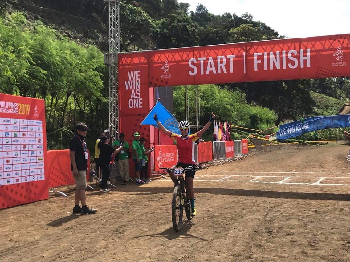 SEA Games ngày 1/12: Đua xe đạp 'mở hàng' HCV cho đoàn Việt Nam ảnh 4