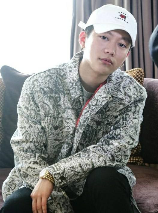 Bị tẩy chay khỏi giới C-Biz sau bê bối ngoại tình, cuộc sống của PGone giờ ra sao? ảnh 1