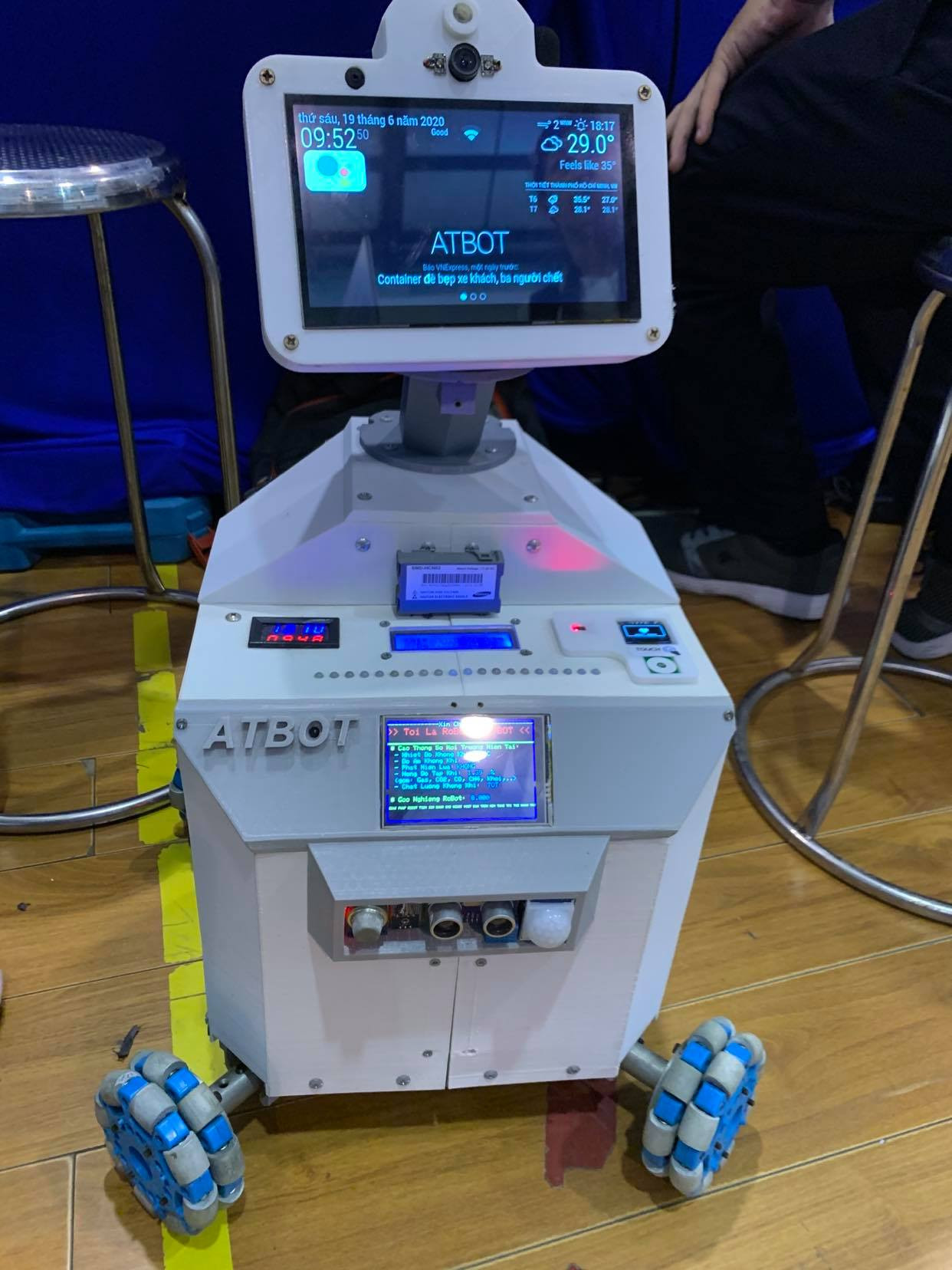 Robot quản gia của học sinh Trà Vinh ảnh 1