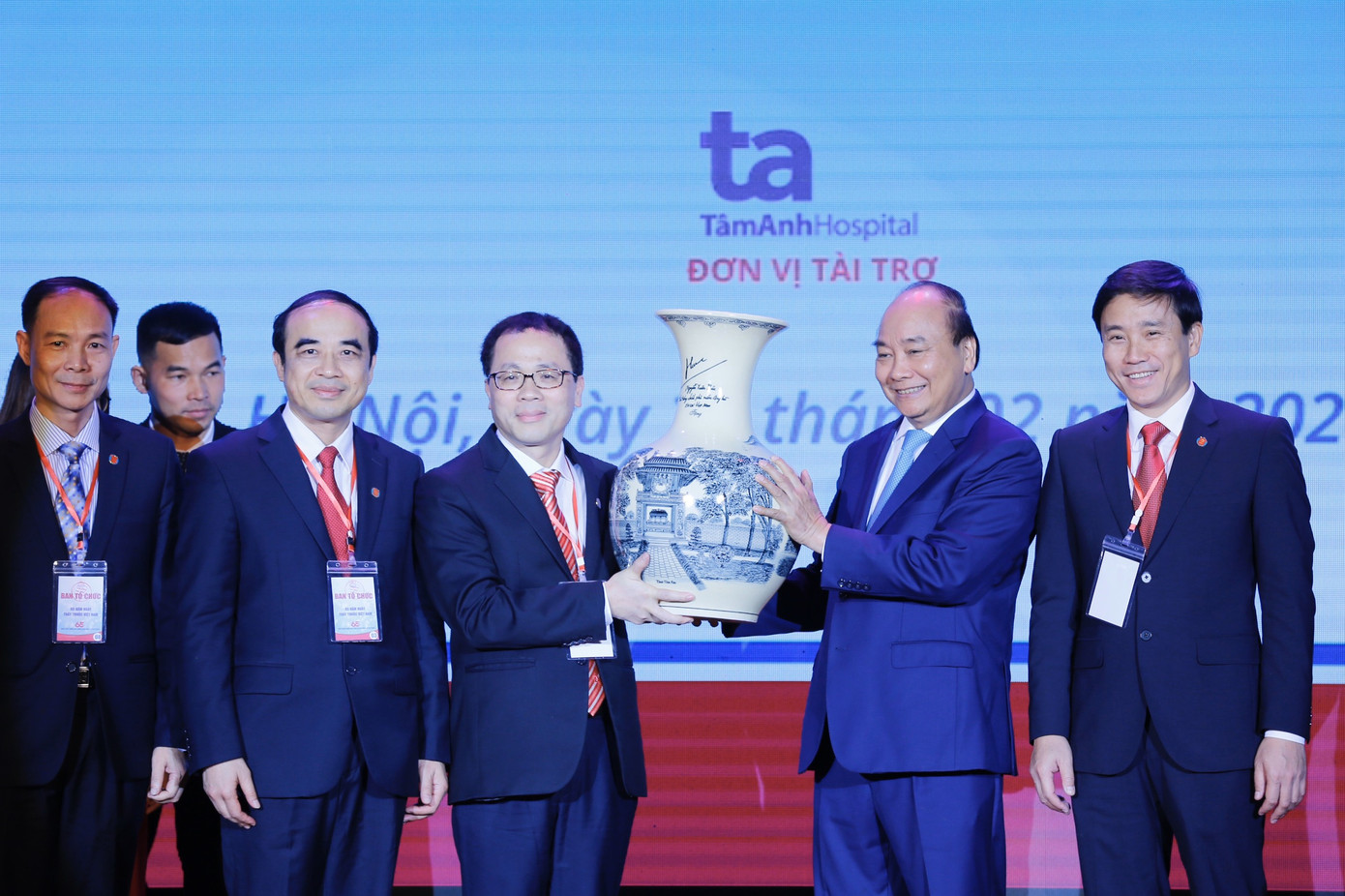 Mỗi giảng viên trường y đều mang trái tim 2 người thầy ảnh 3