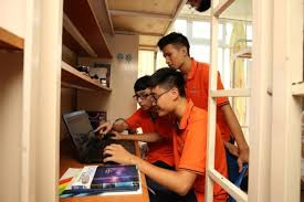 Các cô gái mắt đỏ hoe bịn rịn chia tay chiến sĩ khu cách ly, Võ Hoàng Yến nhắn tin cảm ơn ảnh 11 Các cô gái mắt đỏ hoe bịn rịn chia tay chiến sĩ khu cách ly, Võ Hoàng Yến nhắn tin cảm ơn ảnh 11