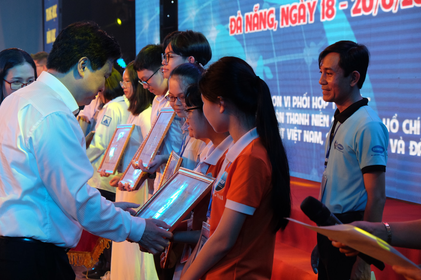 Điểm danh những dự án ẵm giải thưởng KHKT quốc gia dành cho học sinh ảnh 5