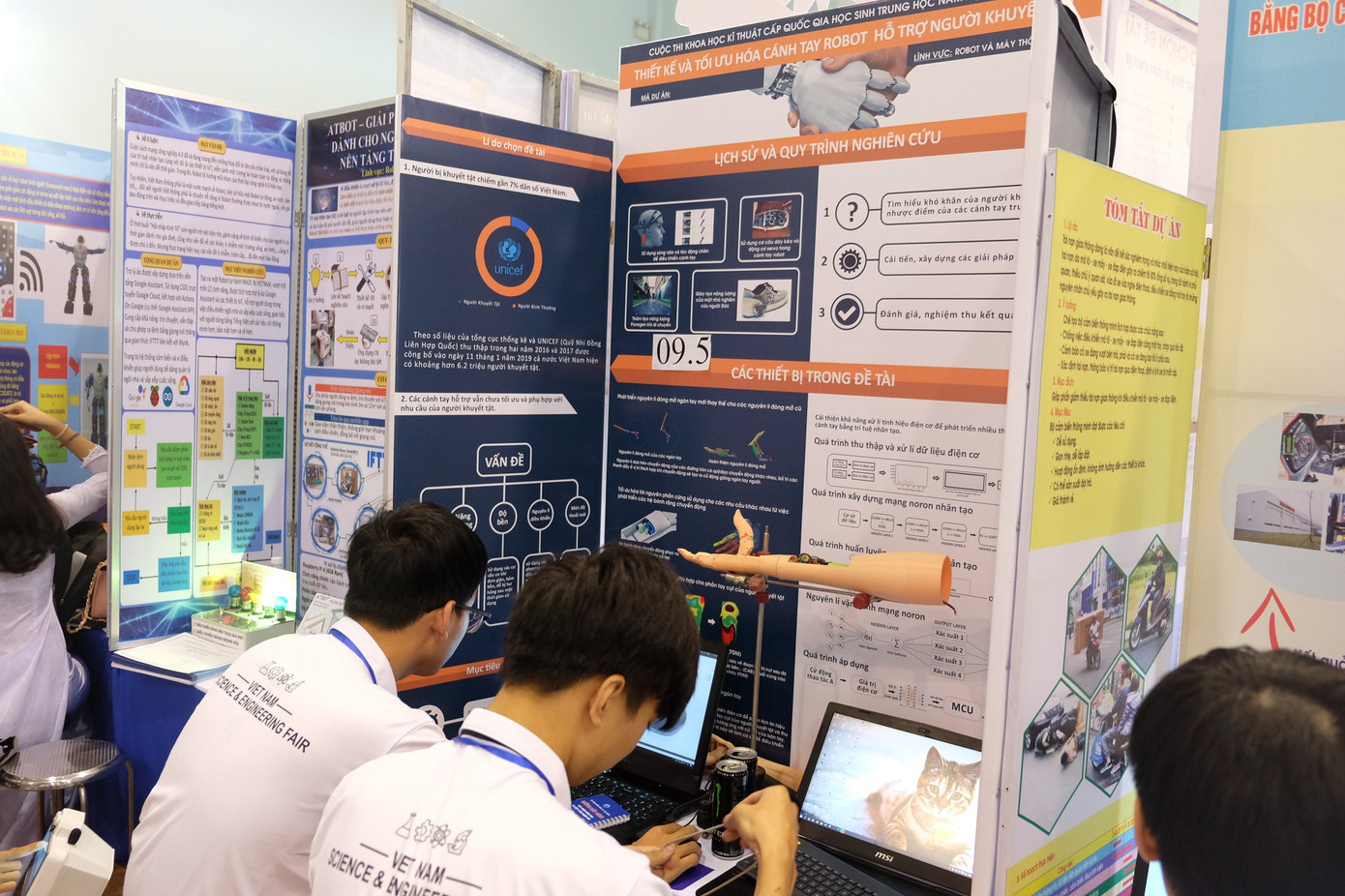 Điểm danh những dự án ẵm giải thưởng KHKT quốc gia dành cho học sinh ảnh 2
