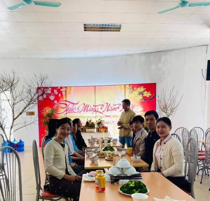 Lưu học sinh quốc tế háo hức ăn tết tại Việt Nam ảnh 6