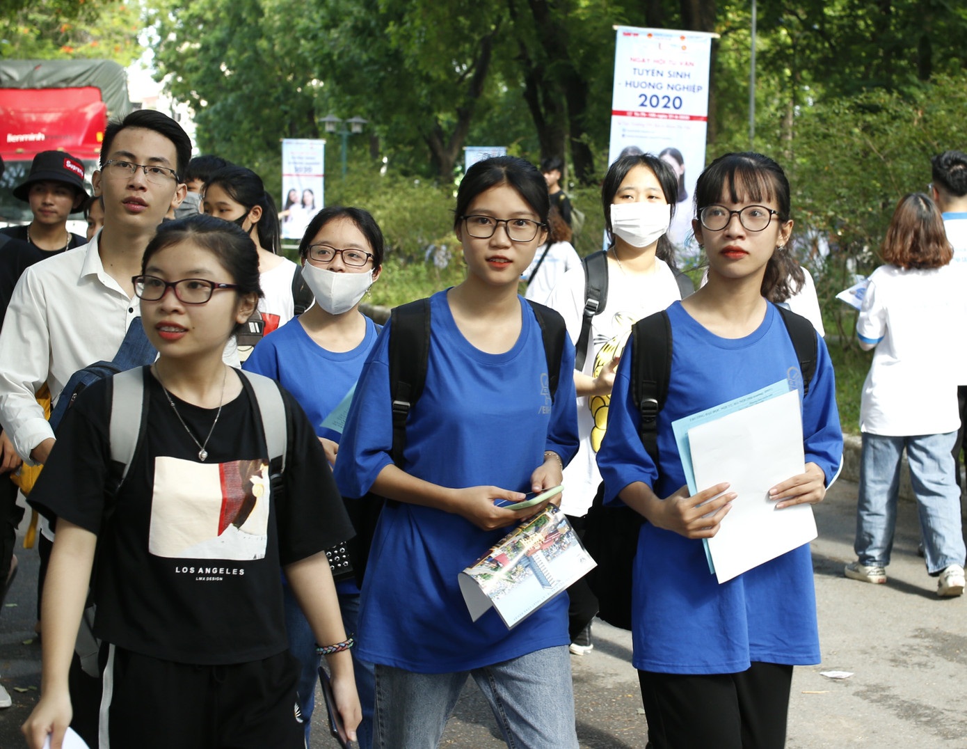Vụ học sinh nghi tự tử: Xác minh giáo viên chủ nhiệm đưa thông tin trên mạng xã hội ảnh 5 Vụ học sinh nghi tự tử: Xác minh giáo viên chủ nhiệm đưa thông tin trên mạng xã hội ảnh 5