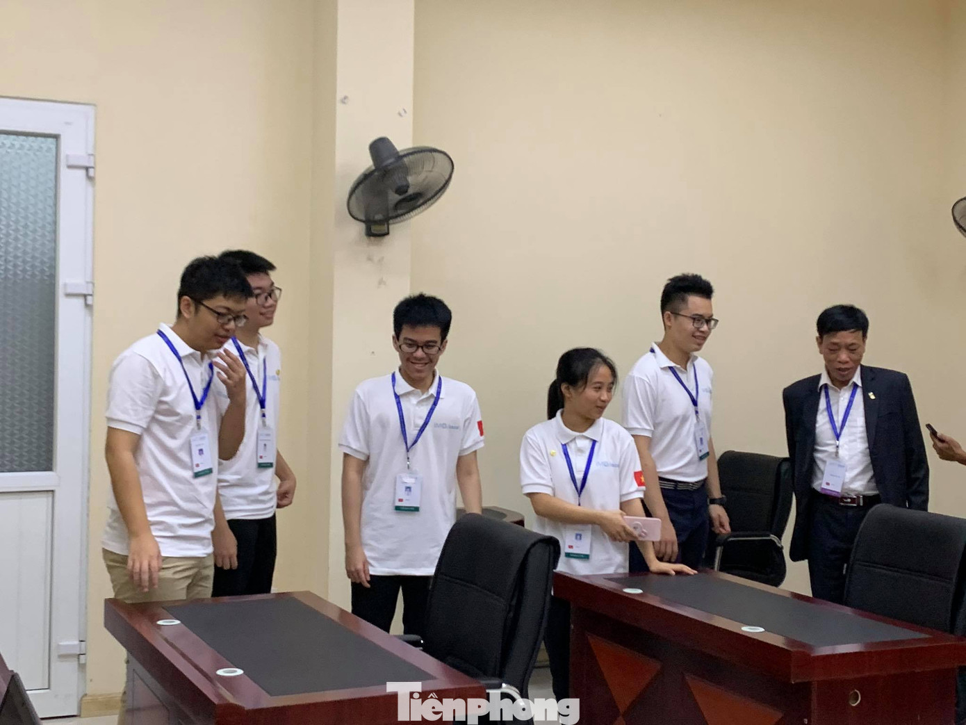 Thi Olympic Toán quốc tế 2020: Camera giám sát chặt các thí sinh ảnh 3