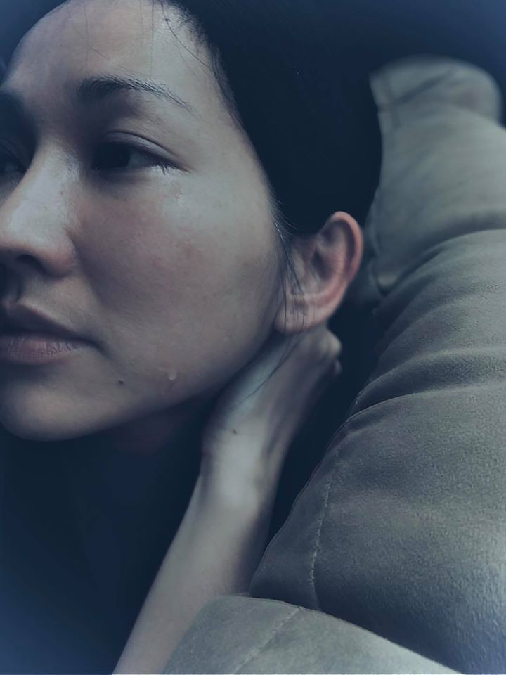 Diễn viên Kim Hiền đau đớn vì không thể về nước khi mẹ ruột qua đời ảnh 1