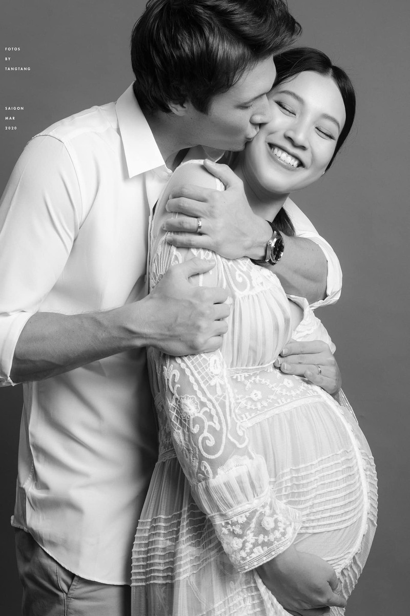 Hoàng Oanh muộn phiền nói lý do chồng Tây vắng mặt lúc sinh con ảnh 1