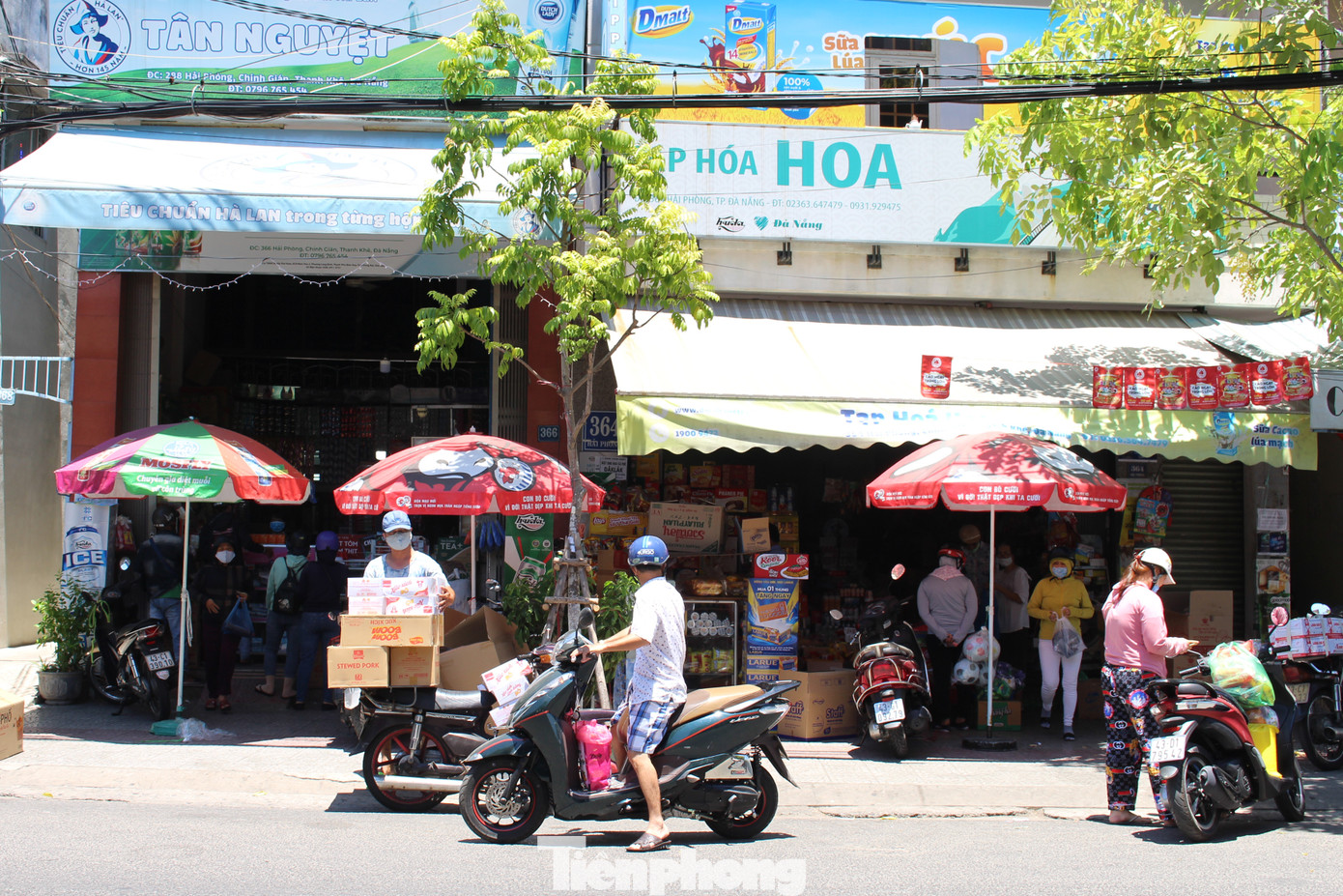 Dân bịt kín khẩu trang, hàng quán treo biển bán mang về ảnh 10