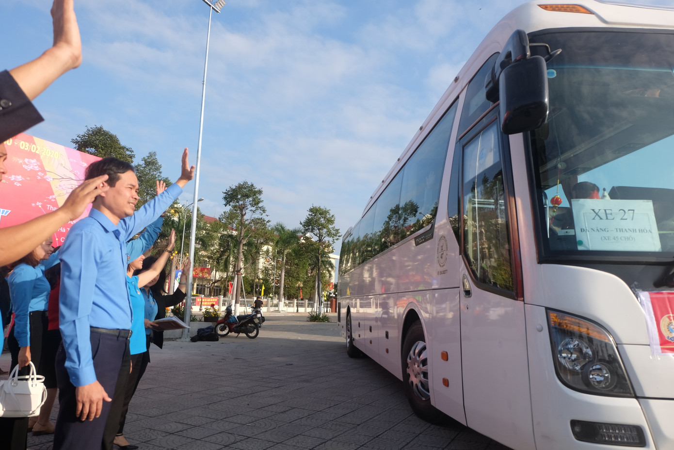 62 chuyến xe miễn phí đưa 2500 công nhân về quê đón Tết ảnh 5