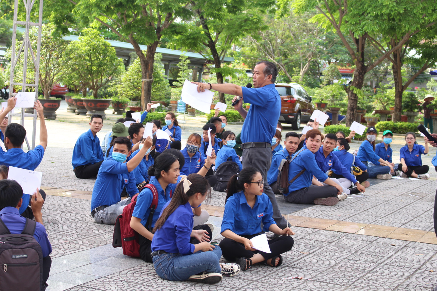 Gương mặt trẻ Việt Nam tiêu biểu dâng hương báo công các Vua Hùng ảnh 20