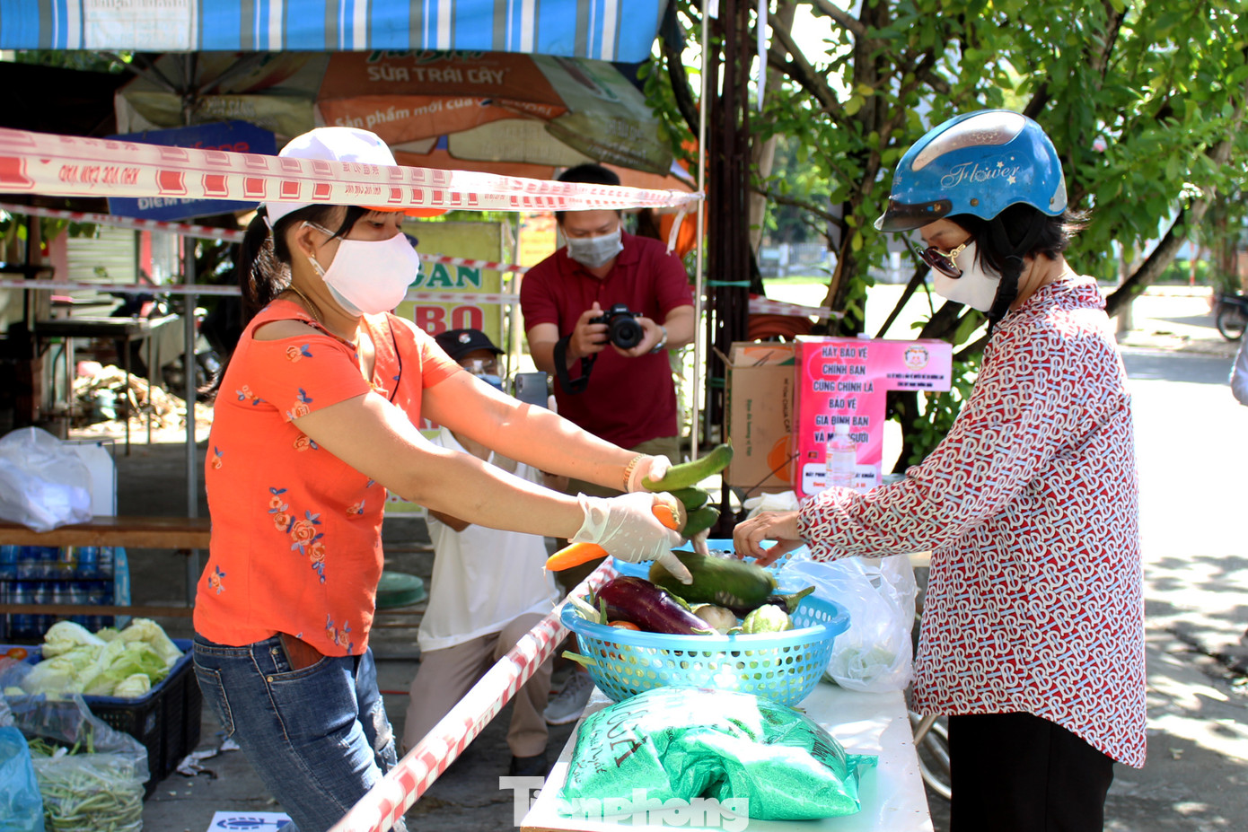 'Siêu thị' 0 đồng giữa mùa dịch, trả phí bằng nụ cười ảnh 5
