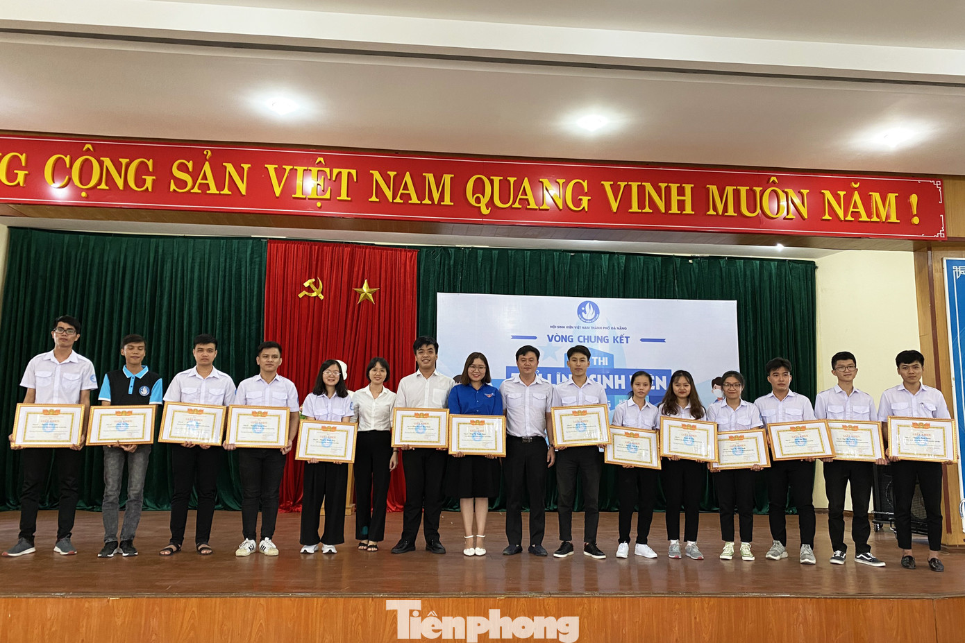 Lộ diện Thủ lĩnh sinh viên Đà Nẵng ảnh 2