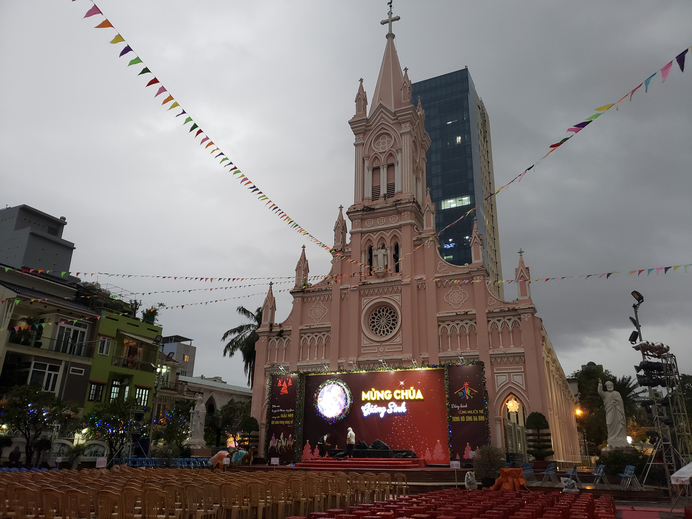 Cả nước tưng bừng đón chào Giáng sinh 2020 ảnh 66