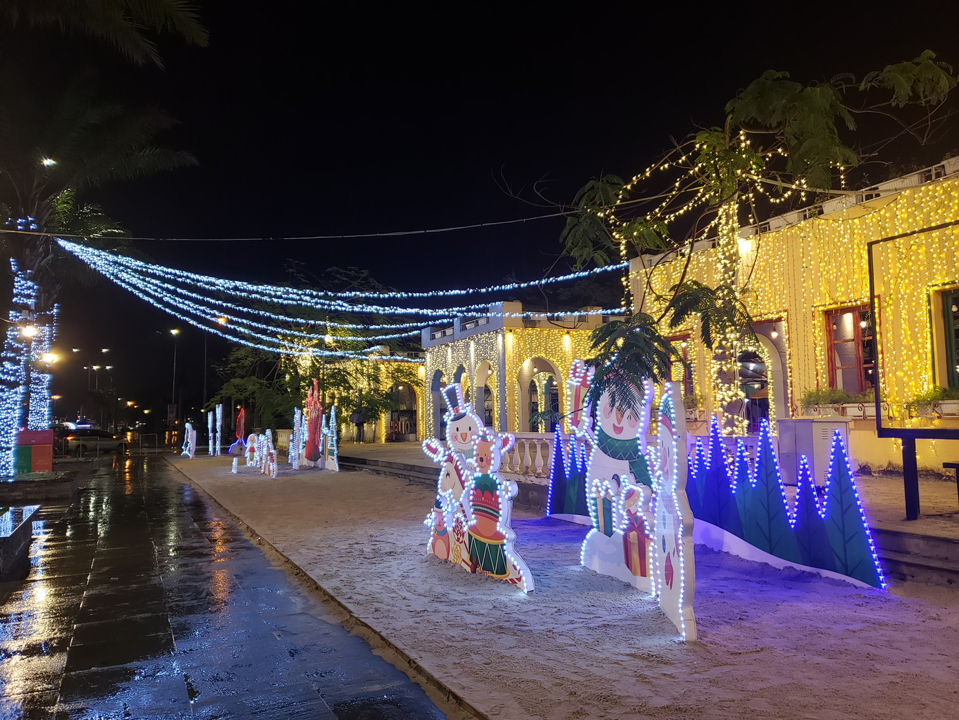 Cả nước tưng bừng đón chào Giáng sinh 2020 ảnh 65