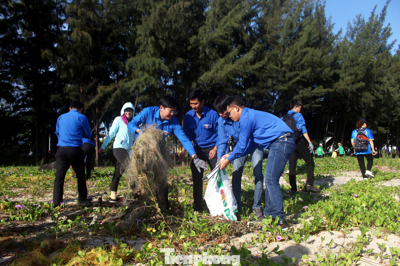 Đà Nẵng sôi nổi ra quân chiến dịch tình nguyện hè 2020 ảnh 3