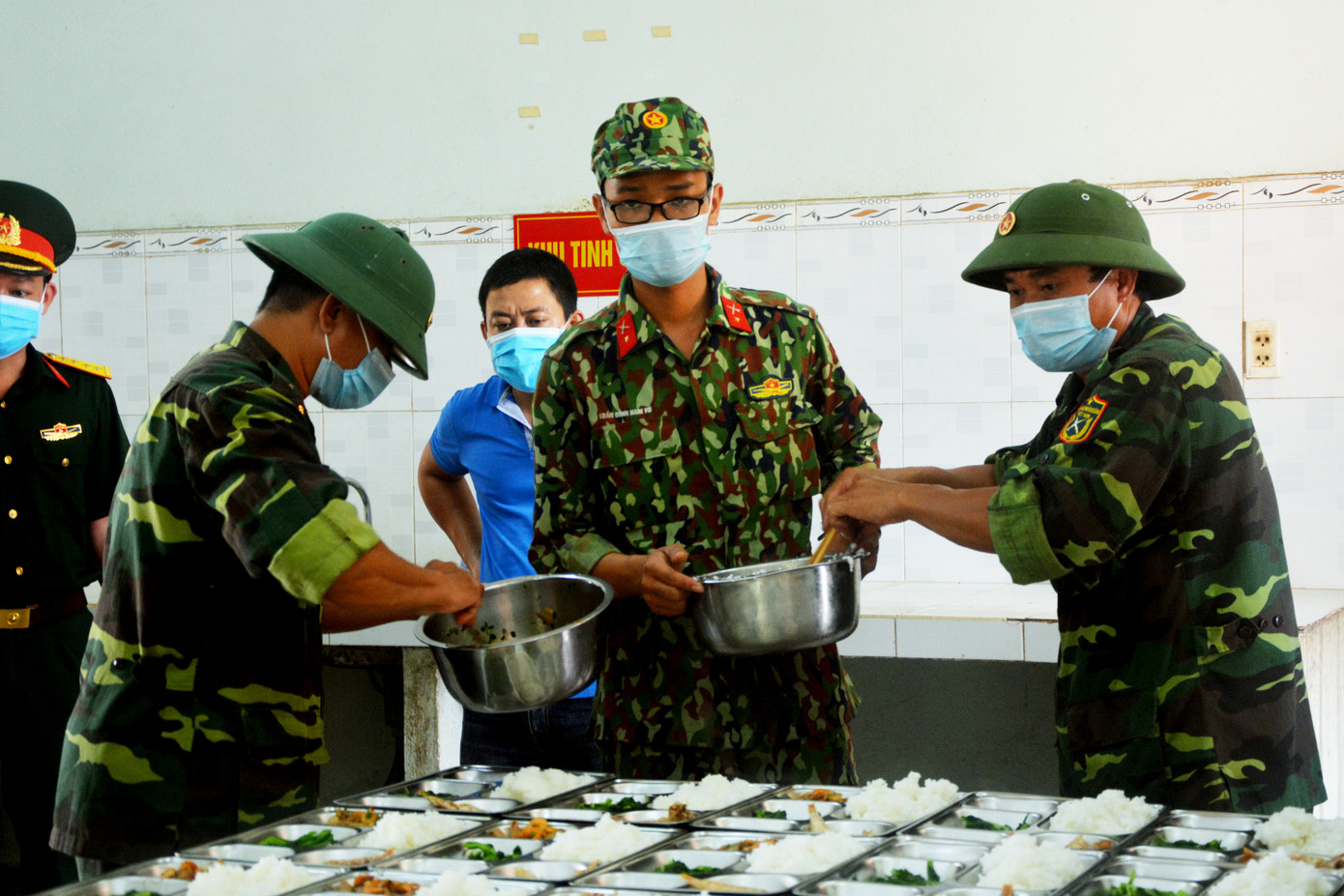 57 người Việt từ Daegu về Đà Nẵng được cách ly ra sao? ảnh 7