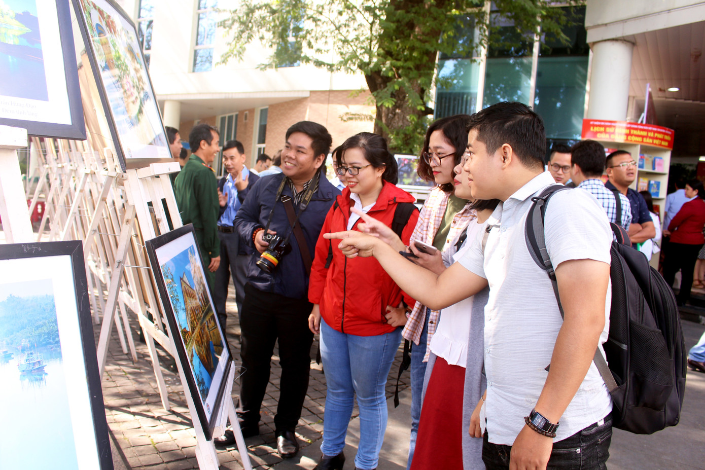 Hơn 800 ấn phẩm trưng bày tại Hội Báo Xuân Đà Nẵng ảnh 3