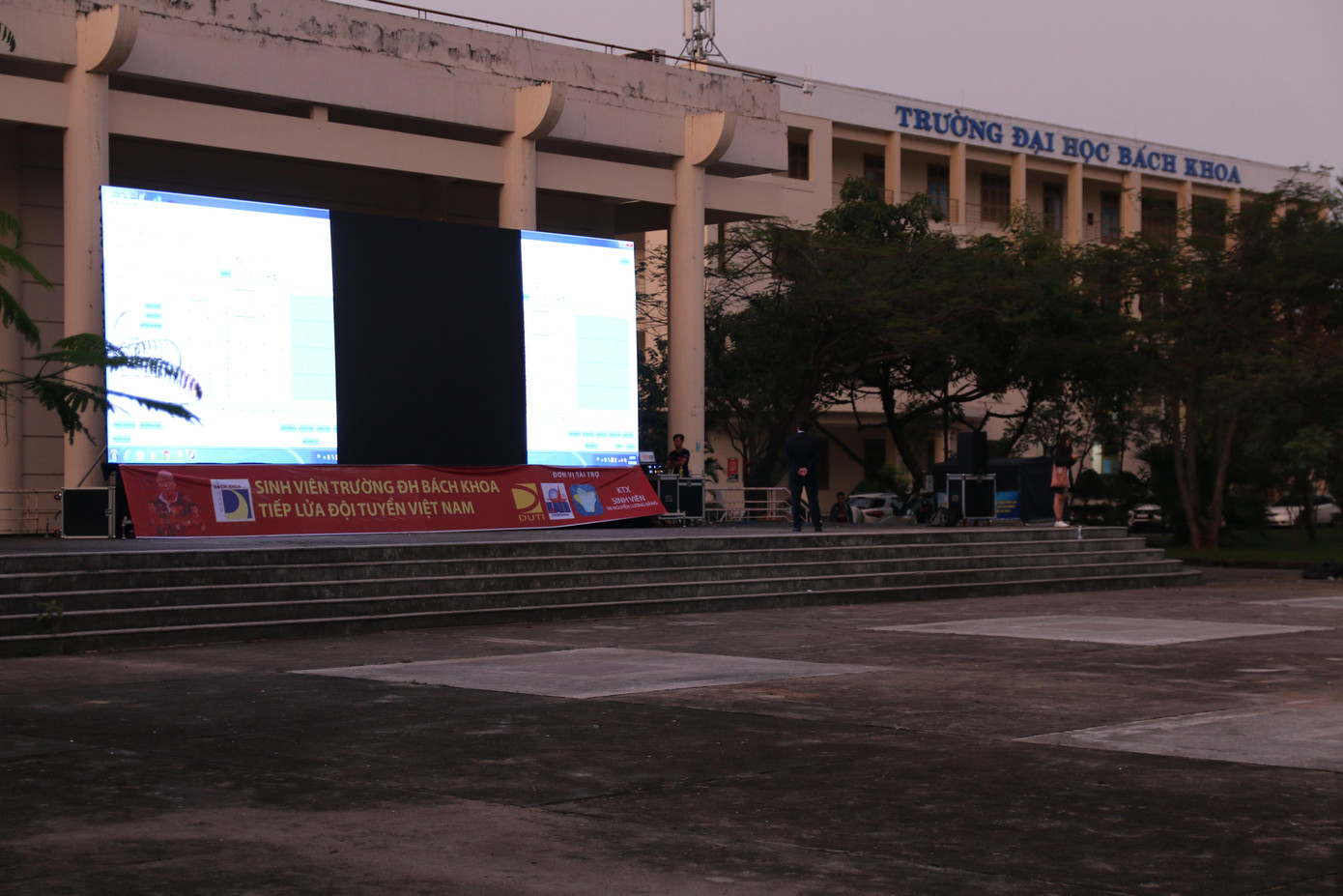 Đà Nẵng: Xem trận chung kết Việt Nam-Indoneaia ở đâu? ảnh 2