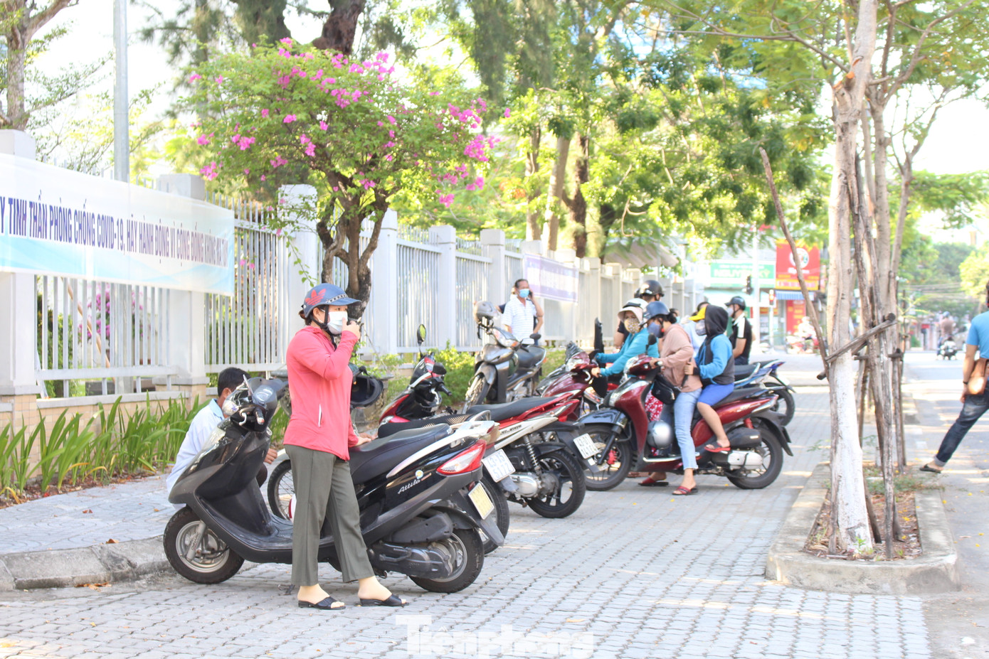 Tâm trạng 11.000 thí sinh Đà Nẵng thế nào khi được xét nghiệm SARS-CoV-2 ảnh 9