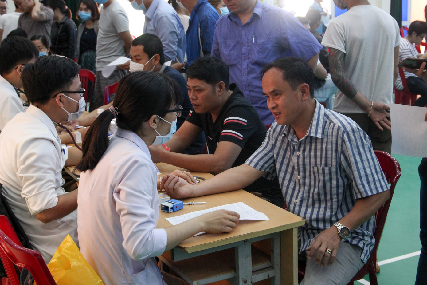 Công nhân, người lao động hiến máu tình nguyện ảnh 3