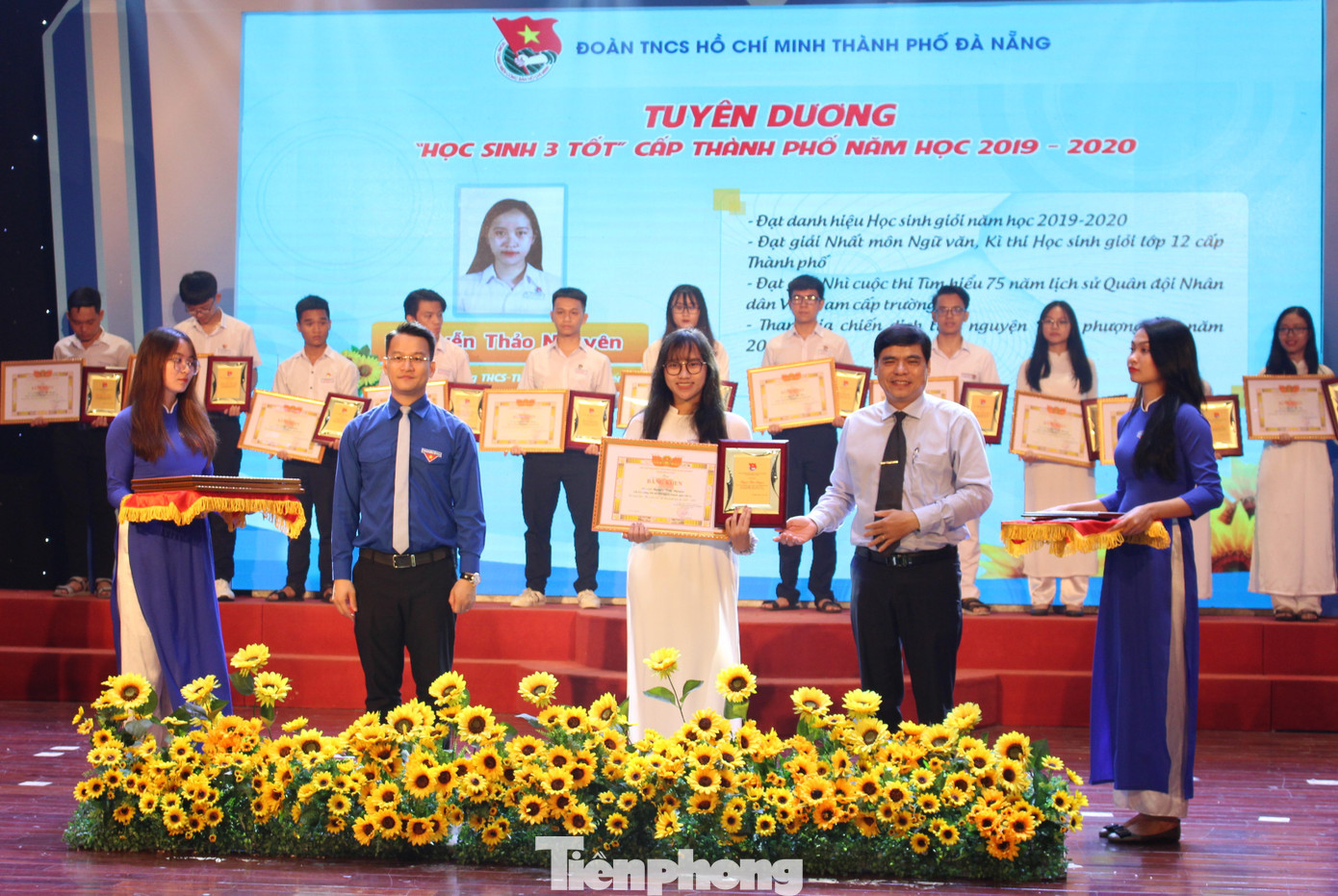 Thành Đoàn Đà Nẵng tôn vinh 24 nhà giáo trẻ tiêu biểu ảnh 2