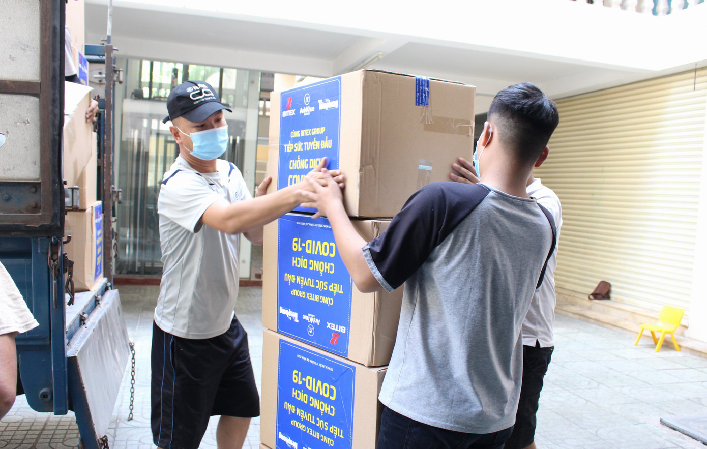 Báo Tiền Phong cùng doanh nghiệp tiếp sức Đà Nẵng, Quảng Nam chống dịch ảnh 2