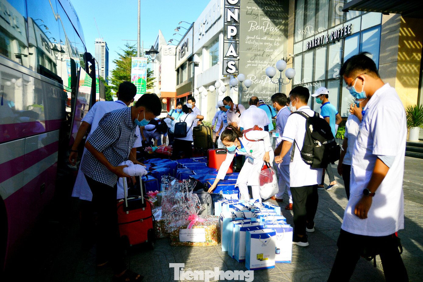 Hai cánh quân 'chi viện' Bình Định - Hải Phòng đã đến Đà Nẵng ảnh 2