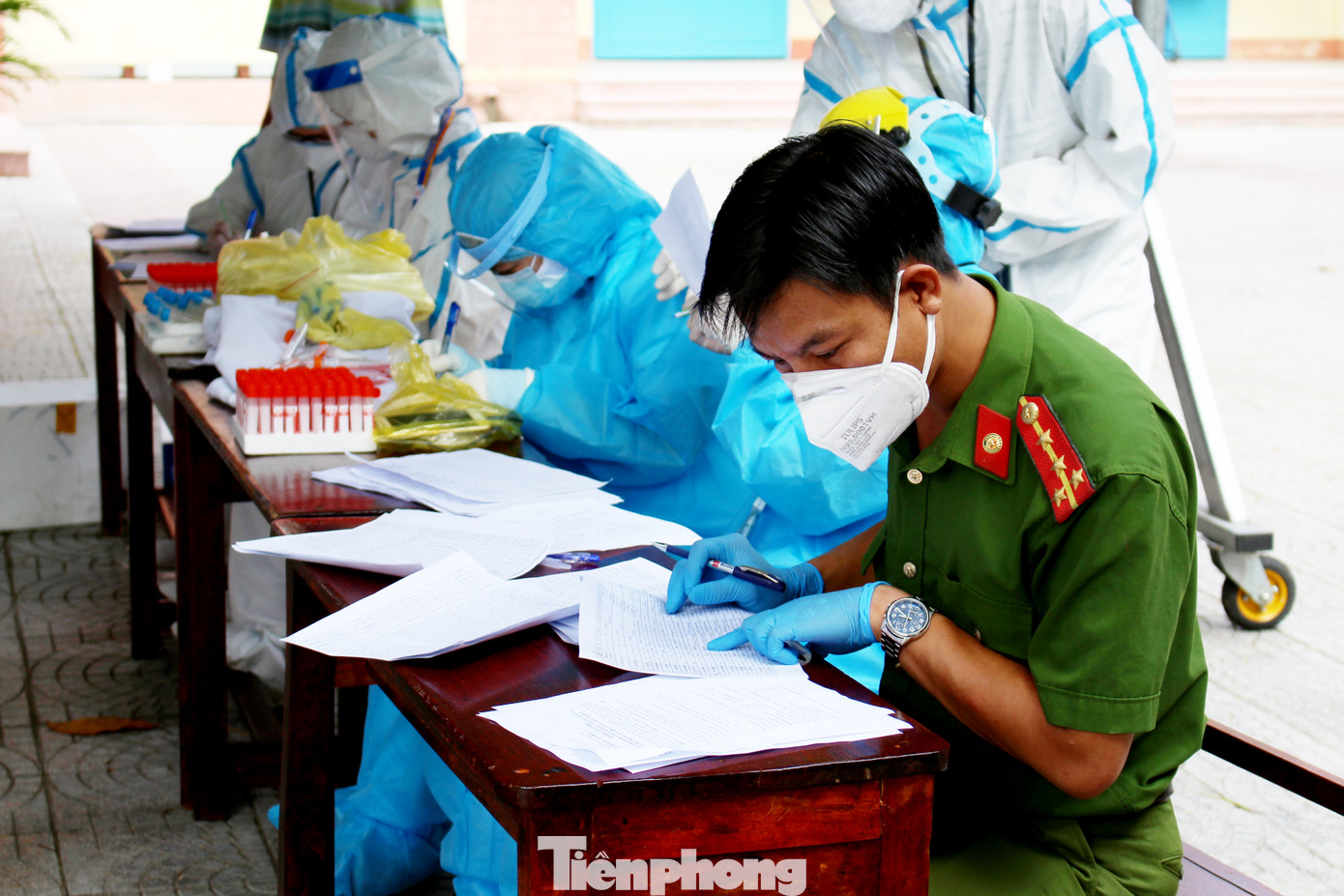 Đà Nẵng xét nghiệm SARS-CoV-2 cho người nước ngoài sống trên địa bàn ảnh 4