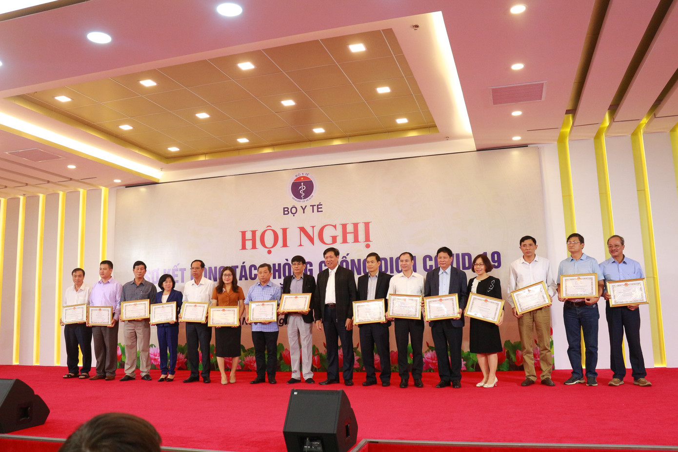 'Việt Nam kiểm soát tốt dịch COVID - 19, nhưng phải luôn cảnh giác' ảnh 1