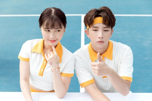 Cặp đôi gà bông Han Sara và Tùng Maru tung MV ngọt lịm với tựa đề gây “xoắn não“ ảnh 2