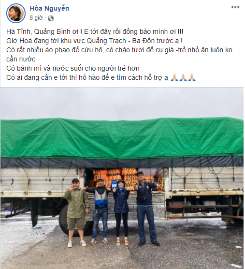 Ấm lòng khi hàng loạt sao Việt đích thân đi cứu trợ người dân miền Trung mùa bão lũ ảnh 1