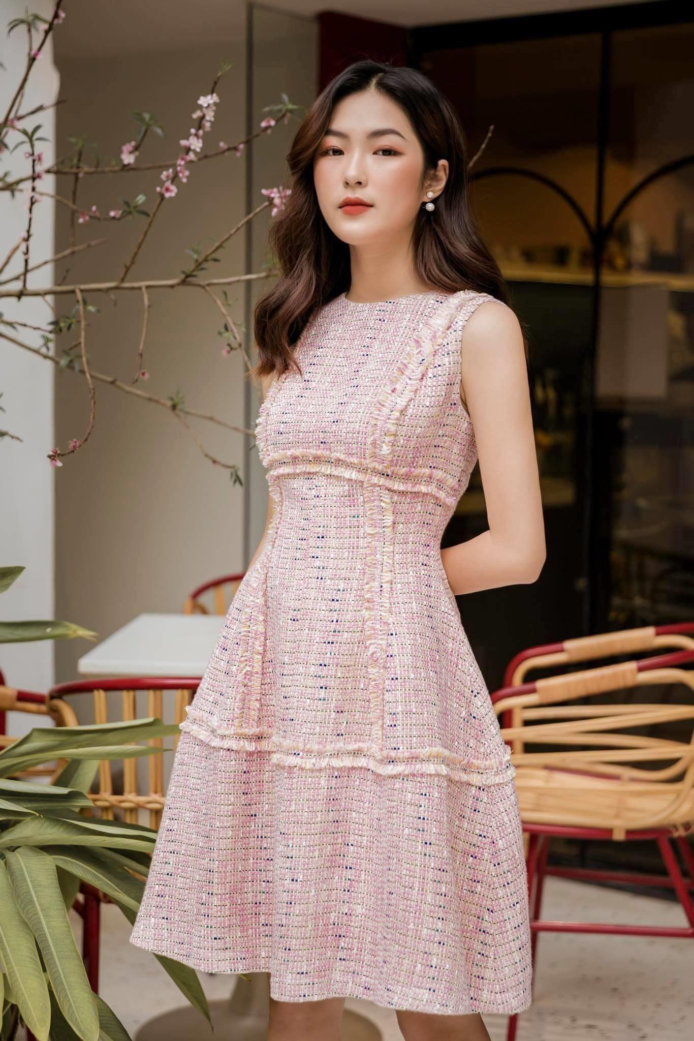 Nữ chính MV “Hoa Hải Đường” có vẻ ngoài gây thương nhớ, thân hình quyến rũ bất ngờ ảnh 3