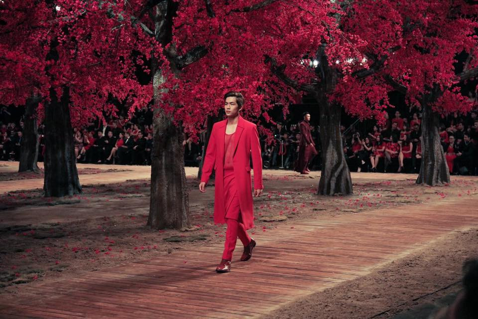 Quốc Anh thoát khỏi tạo hình thư sinh ngày nào, lộ diện vẻ ngoài lịch lãm trưởng thành ảnh 1