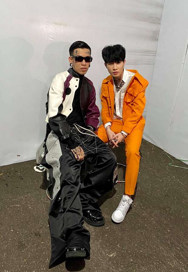 Chụp ảnh chung với Dế Choắt, Jack gây bất ngờ vì mối quan hệ với Quán quân "Rap Việt" ảnh 1