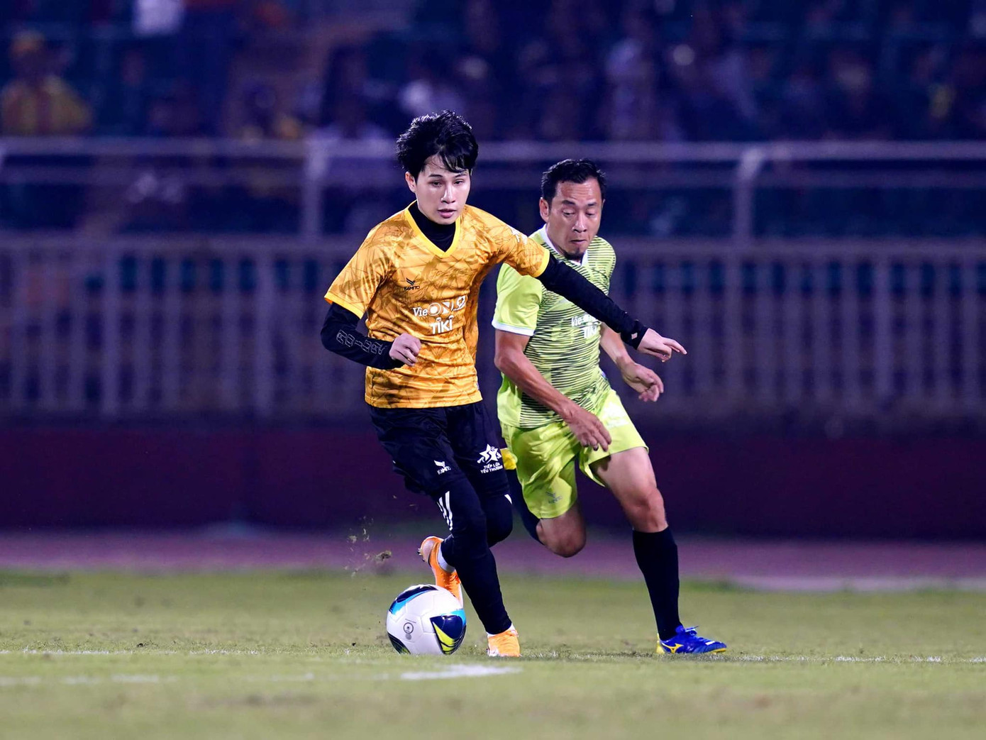 Jack ủng hộ đồng bào miền Trung 250 triệu đồng, ghi bàn chiến thắng đội Quang Hải ảnh 6