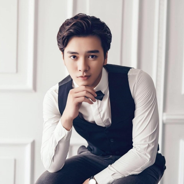 Cực phẩm soái ca “Tình yêu hoàn mỹ” gây chú ý khi chuyển hướng ca hát ảnh 2