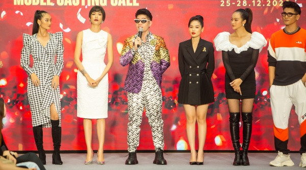 Hotgirl “Trứng rán cần mỡ” diện áo crop top, quần legging khoe body cân đối khi đi casting ảnh 4