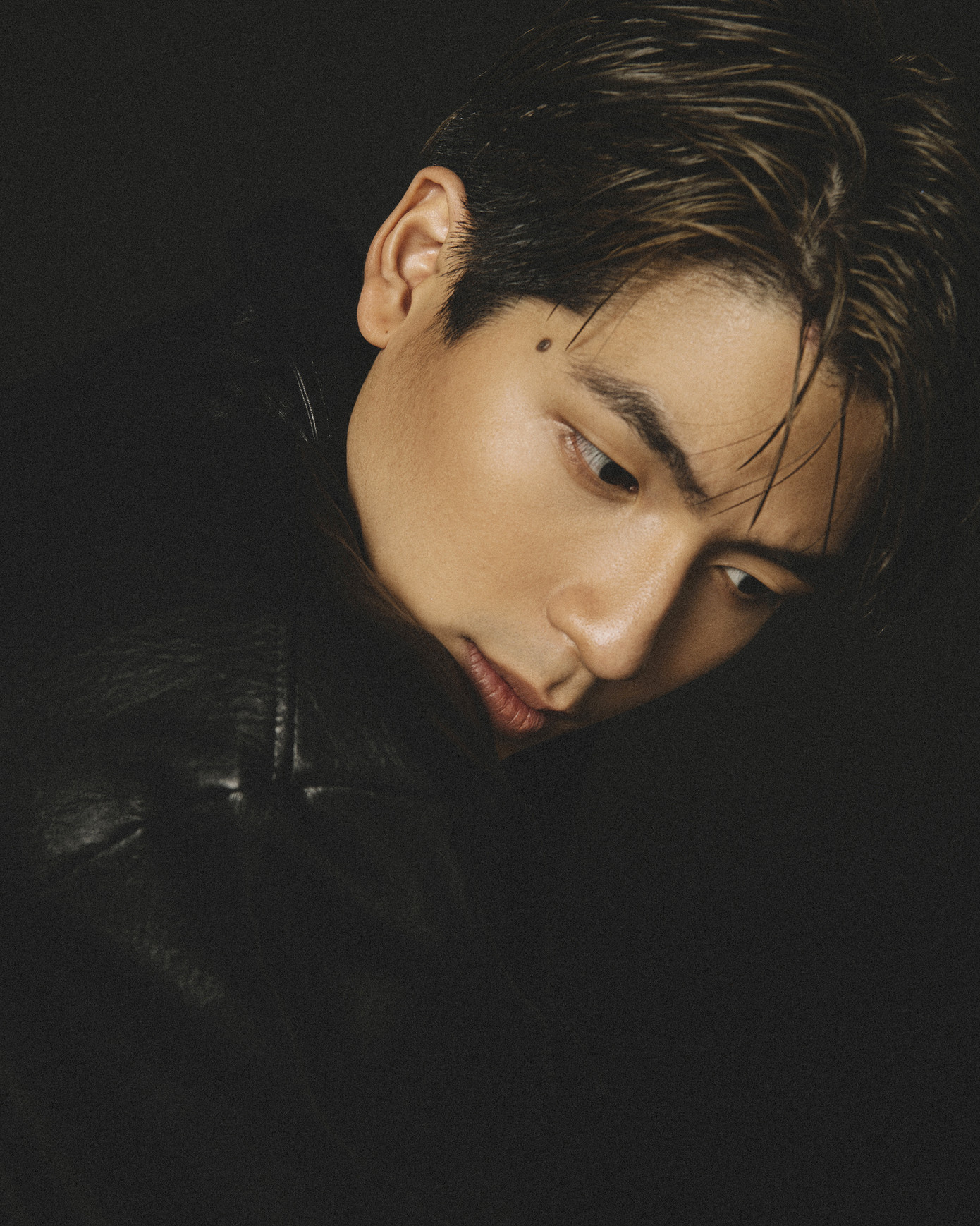 Quốc Anh thoát khỏi tạo hình thư sinh ngày nào, lộ diện vẻ ngoài lịch lãm trưởng thành ảnh 11