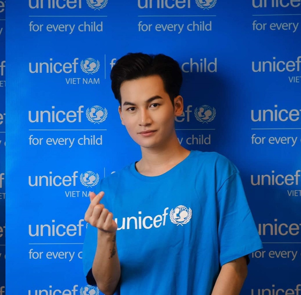 Choi Siwon, Ali Hoàng Dương cùng dàn Hoa hậu Việt Nam tham gia “Ngày trẻ em Thế giới“ ảnh 3