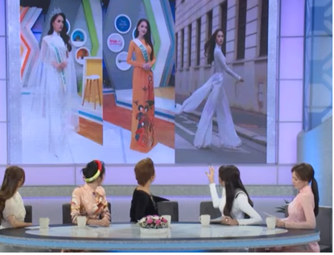 “Chị Em Chúng Mình“: Hương Giang tự hào áo dài Việt nhưng từng ghét nữ sinh mặc áo dài ảnh 3